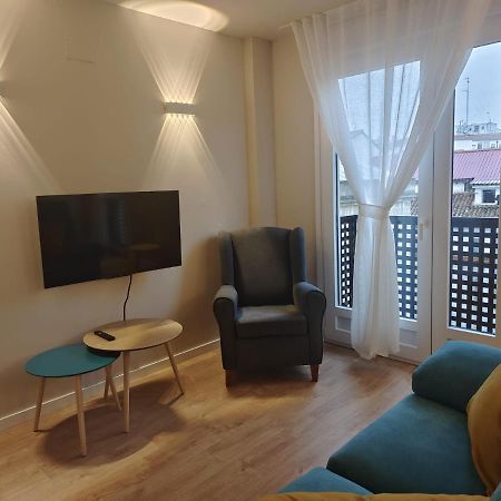 Apartamentos Picasso Alcalá de Henares Dış mekan fotoğraf