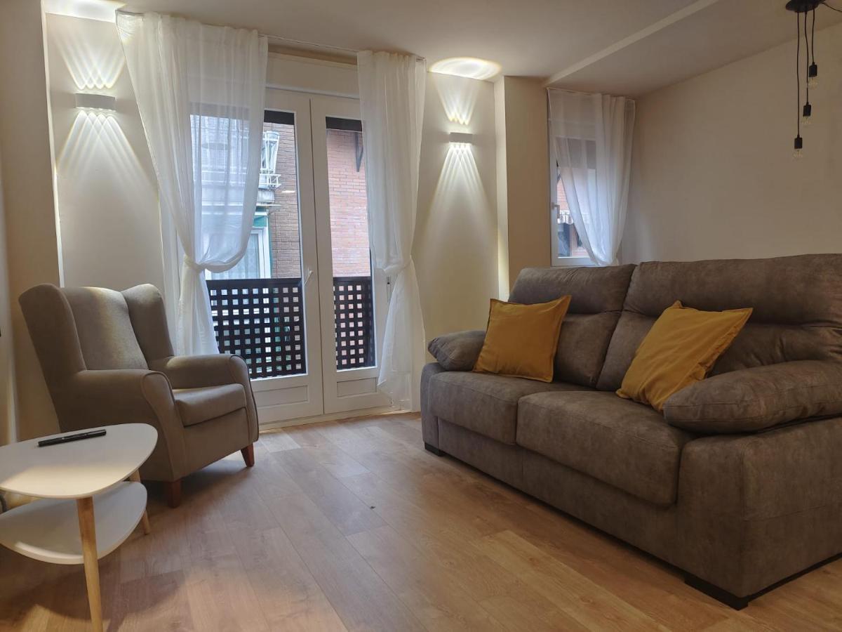 Apartamentos Picasso Alcalá de Henares Dış mekan fotoğraf
