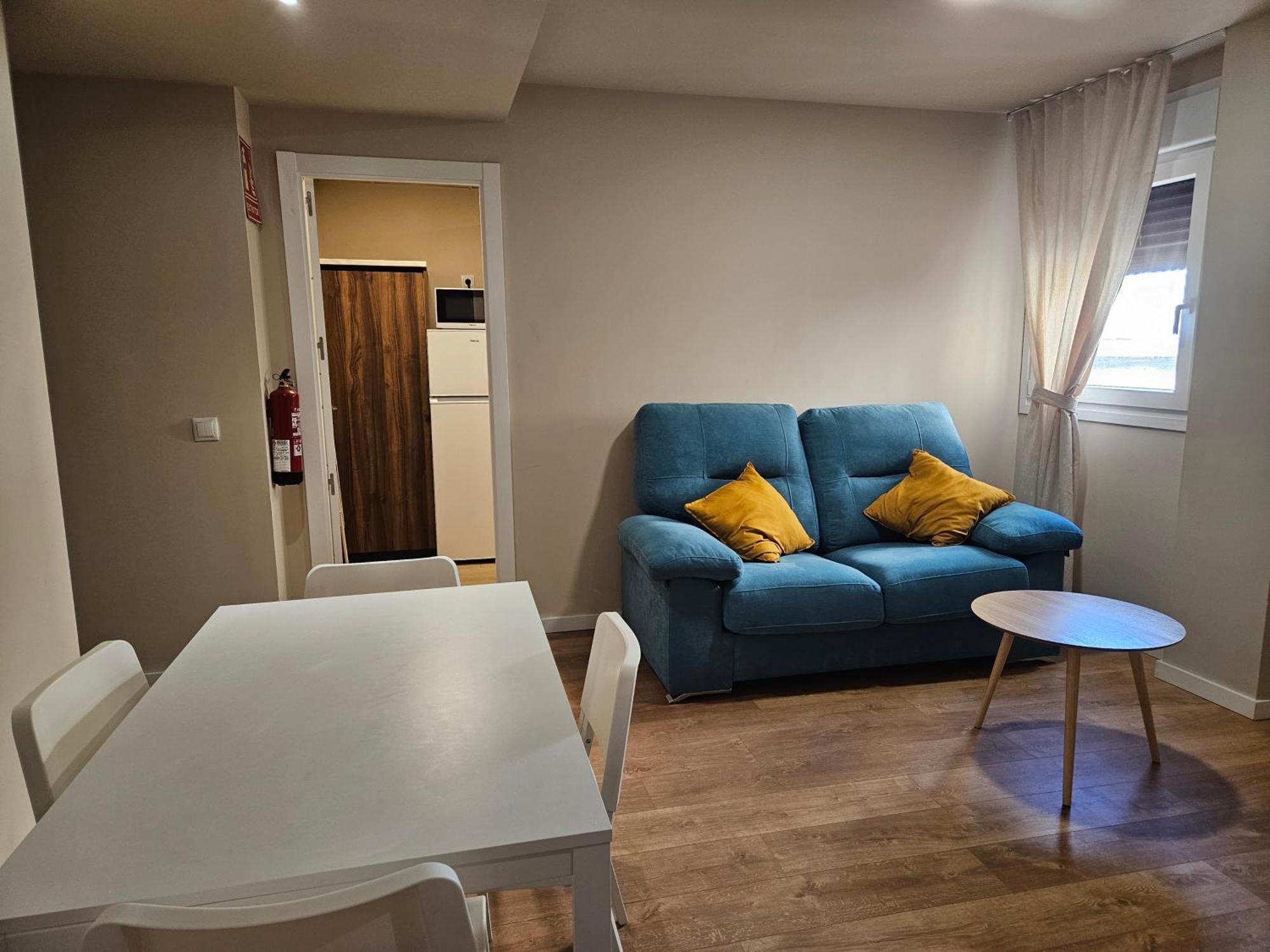 Apartamentos Picasso Alcalá de Henares Oda fotoğraf